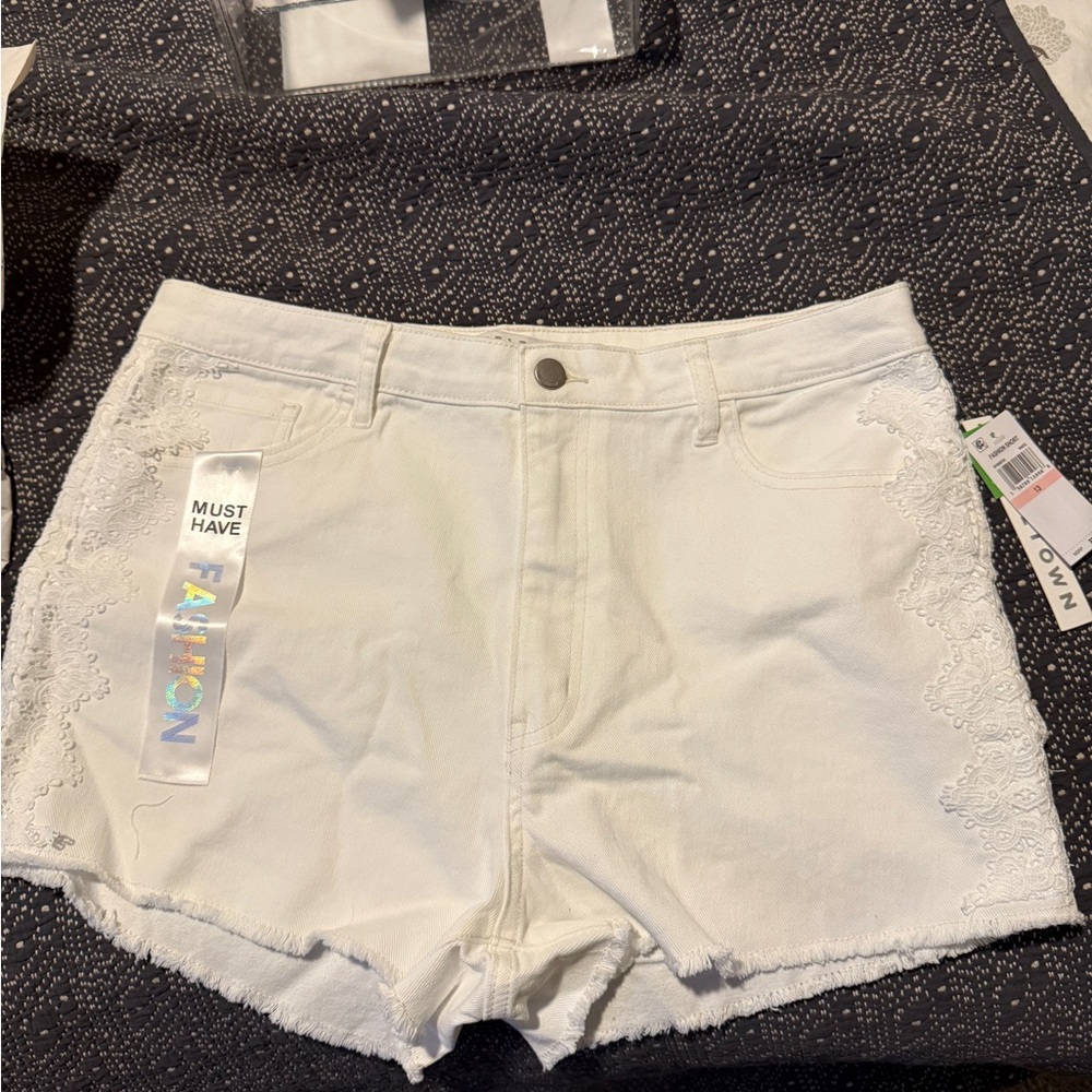 Women's White Shorts